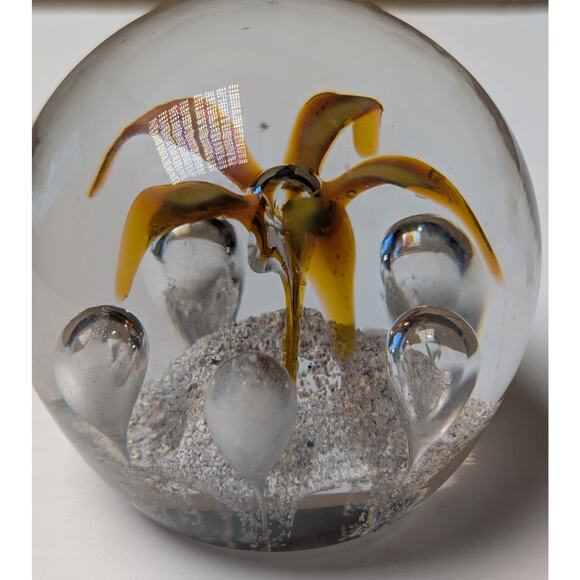Vtg Murano Style Flower Paperweight 3.25" Controlled Bubble Art Glass Rootbeer - Picture 4 of 9